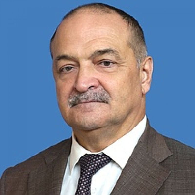 Сергей Меликов официально вступил в должность сенатора от Брянской области
