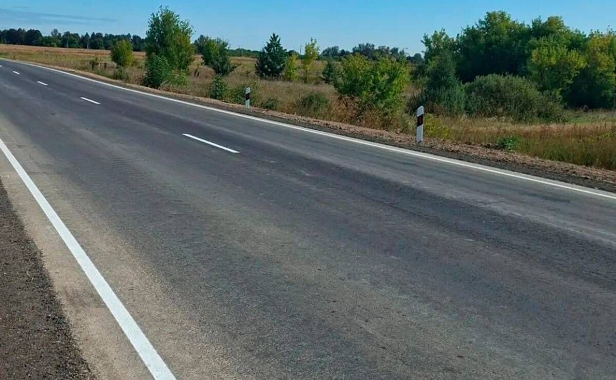 В Почепском районе отремонтировали дорогу на Погар