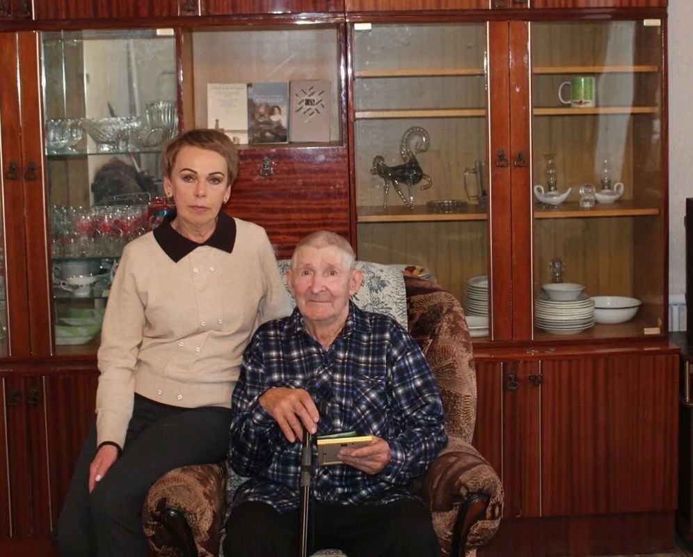 18 октября в России отмечают День отца. День отца – это особый день для тех, чьи сыновья не вернулись с СВО