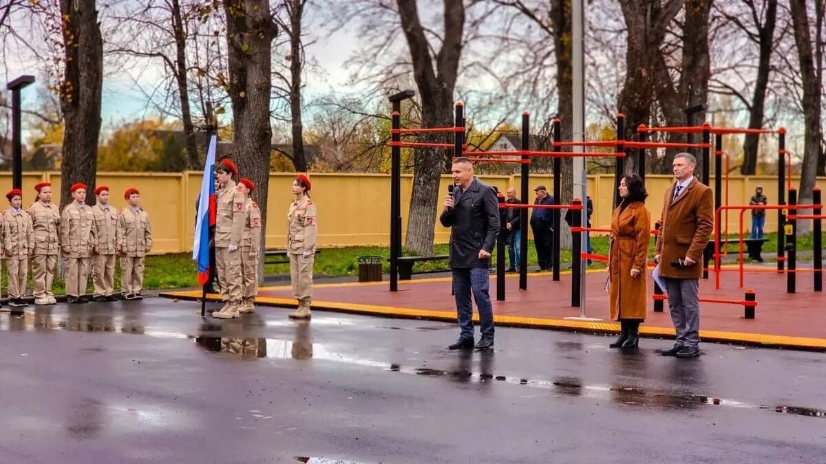 В брянской Любохне появилась современная спортивная площадка
