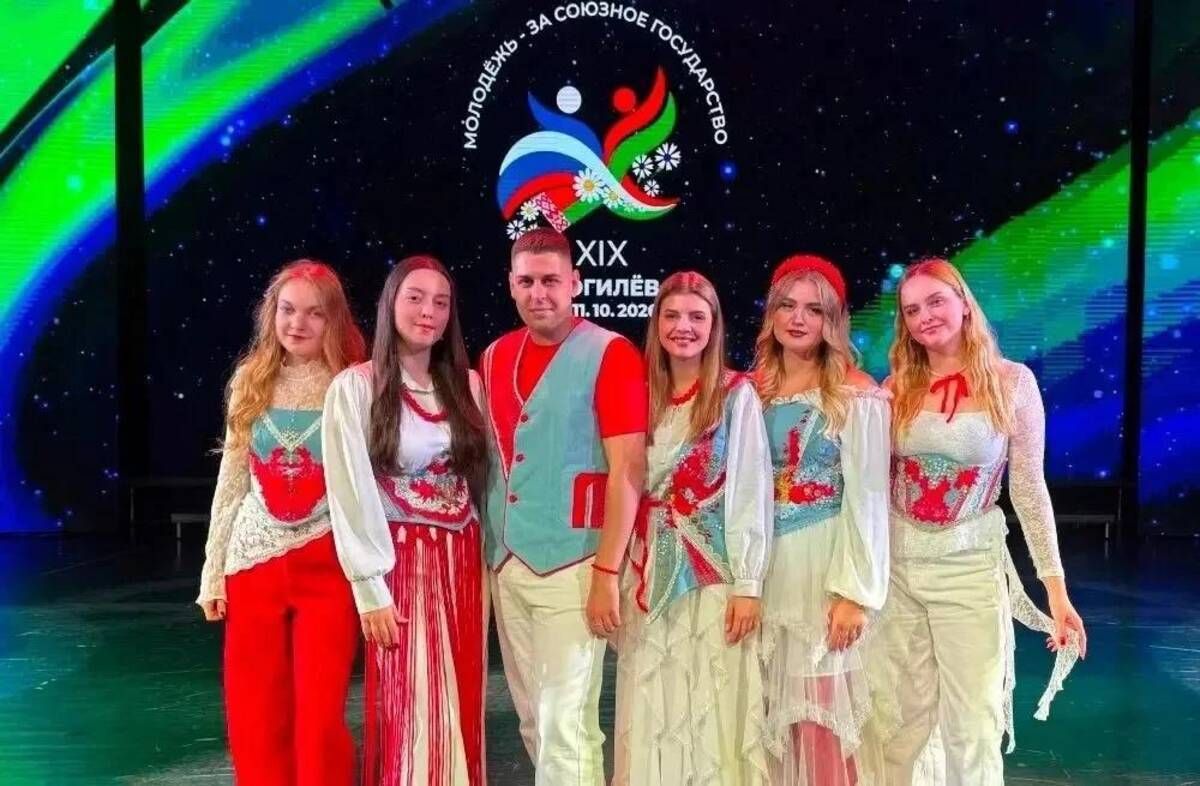 Брянский ансамбль «Модно-народно» стал финалистом фестиваля в Могилеве