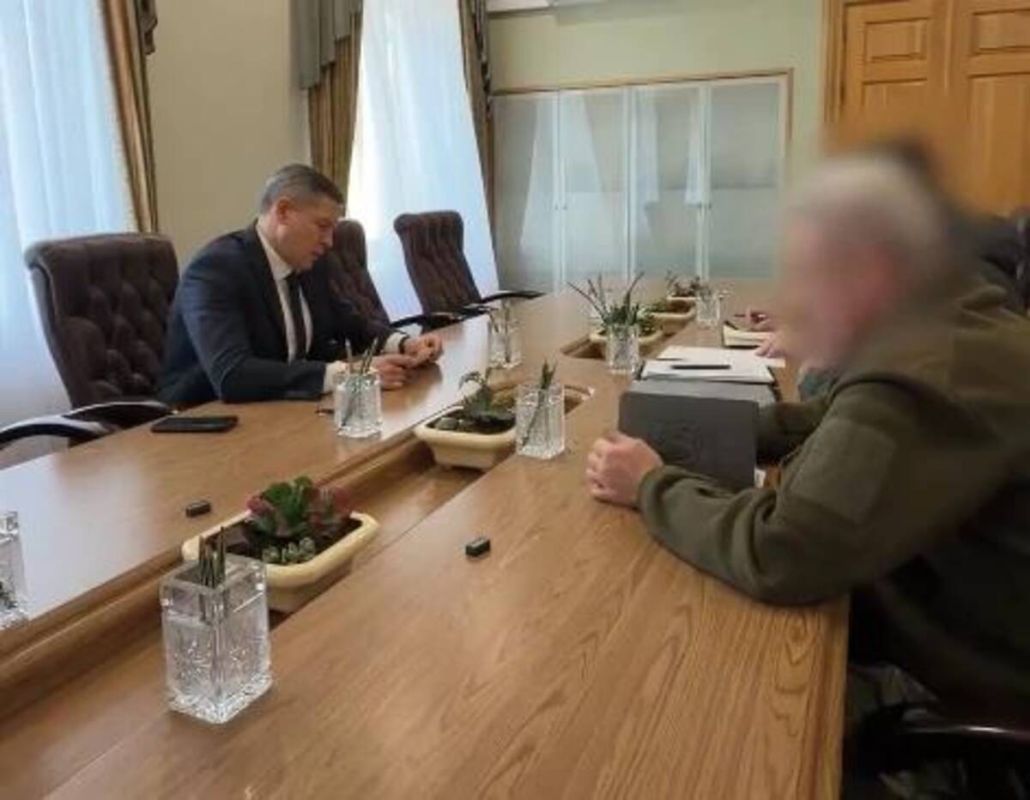 В брянских селах пропадает сотовая связь из-за БПЛА, предупреждать об опасности будут по радио