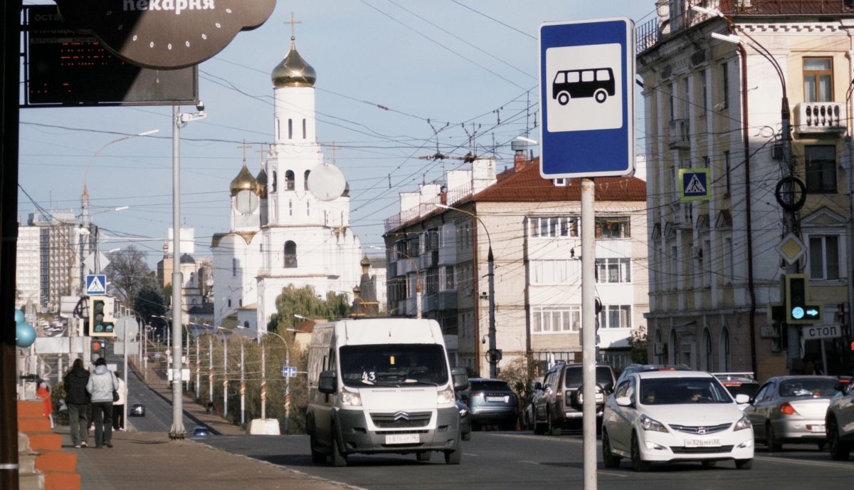 Жители Брянска поддались панике из-за фейков о минах по всему городу