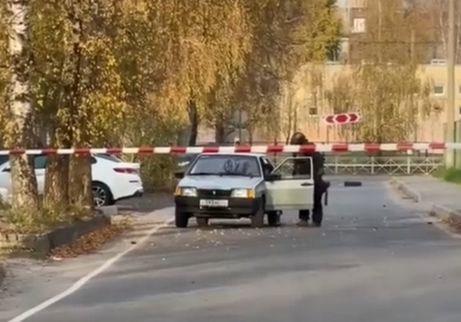 С заминированной в Брянске территории росгвардейцы эвакуировали трех человек